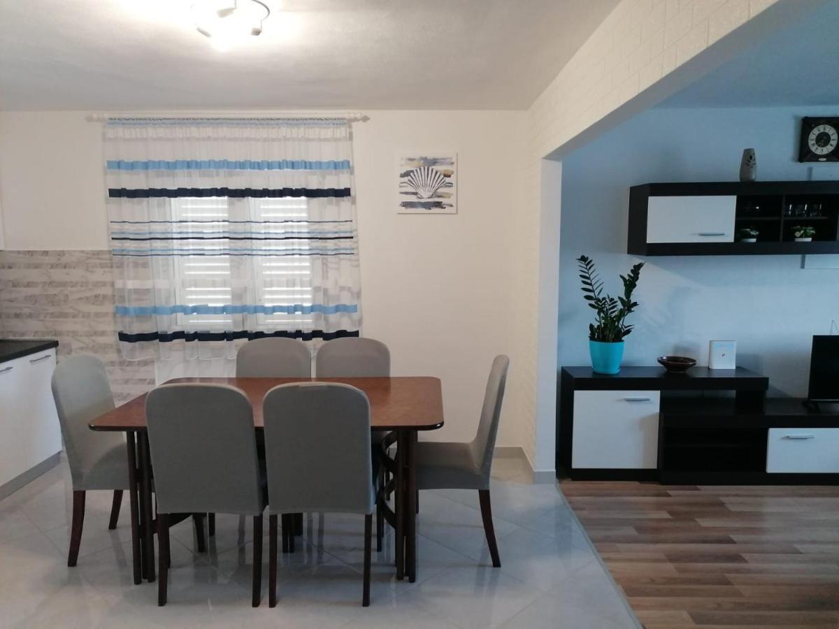 Apartment Slavica Trogir Ngoại thất bức ảnh
