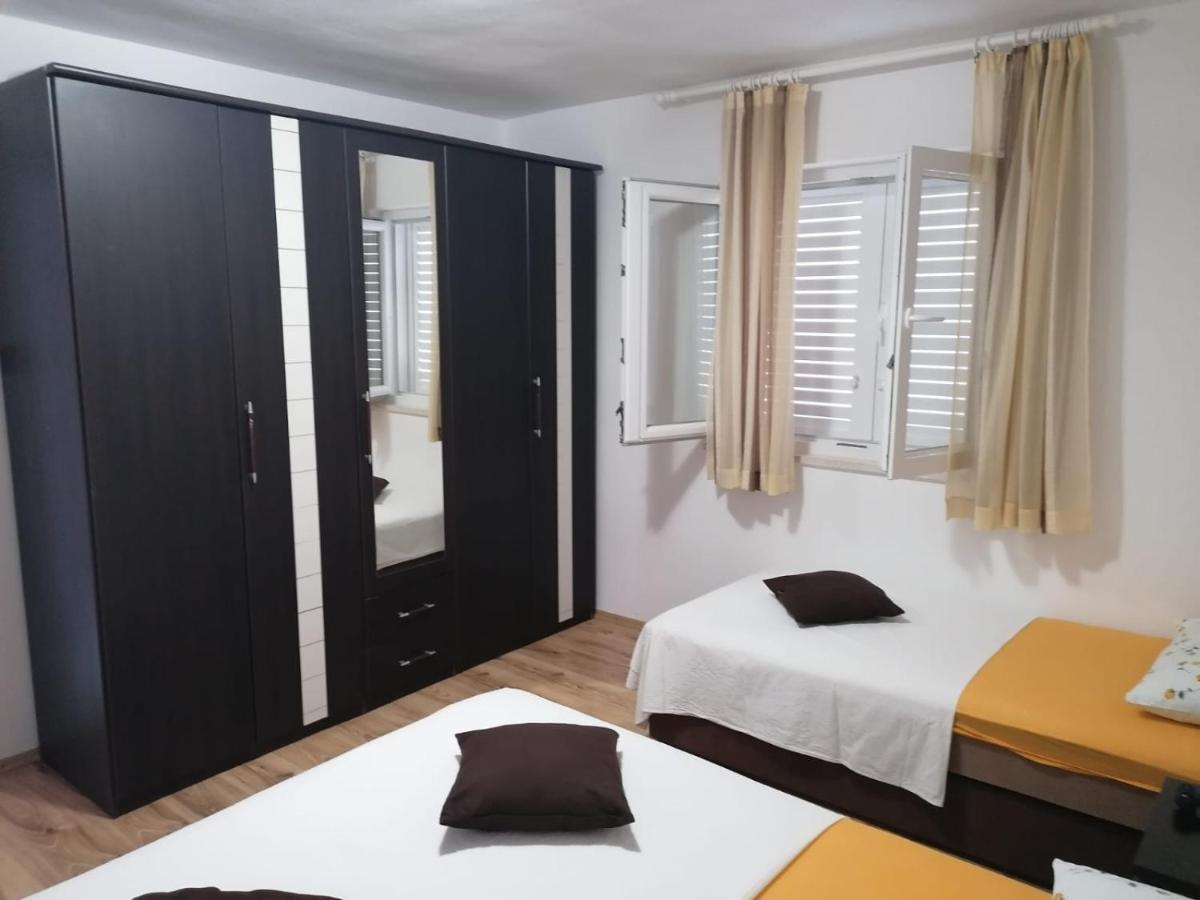 Apartment Slavica Trogir Ngoại thất bức ảnh